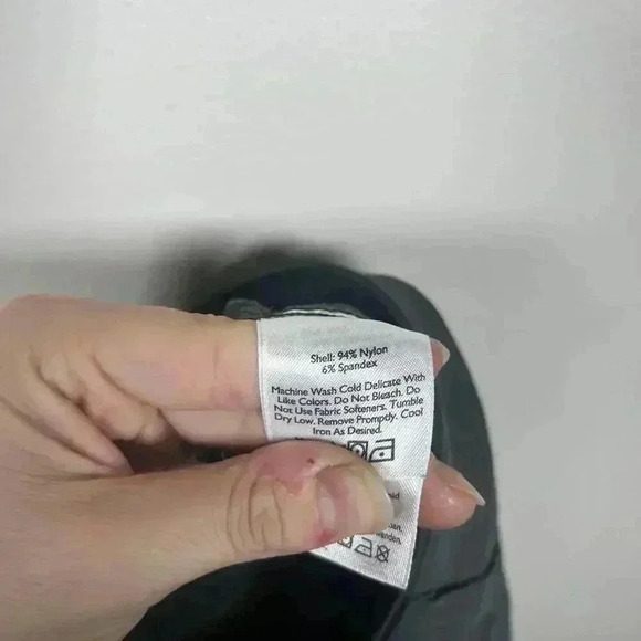 Eddie Bauer Men’s Grey Pants - Picture 5 of 5